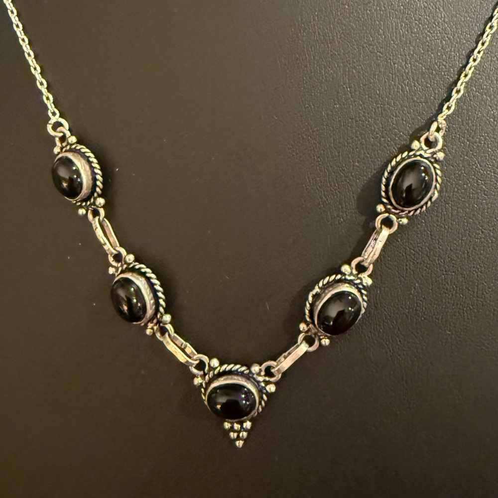 Vintage Southwestern Cowgirl (5)-Black Onyx Gemstones Sterling Silver Necklace